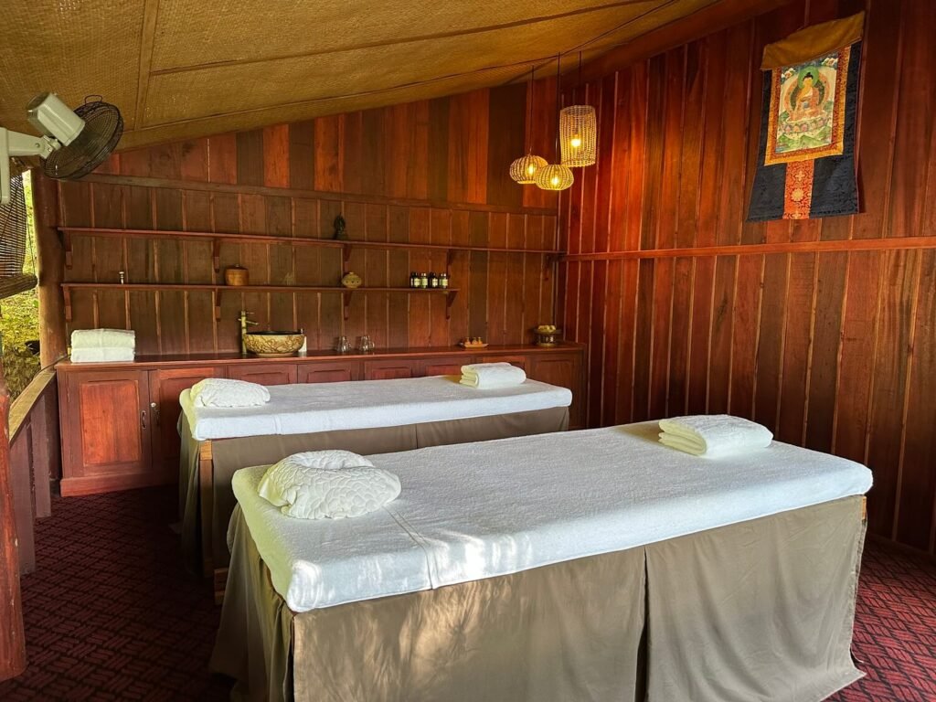 Slide SpaTreatment room
