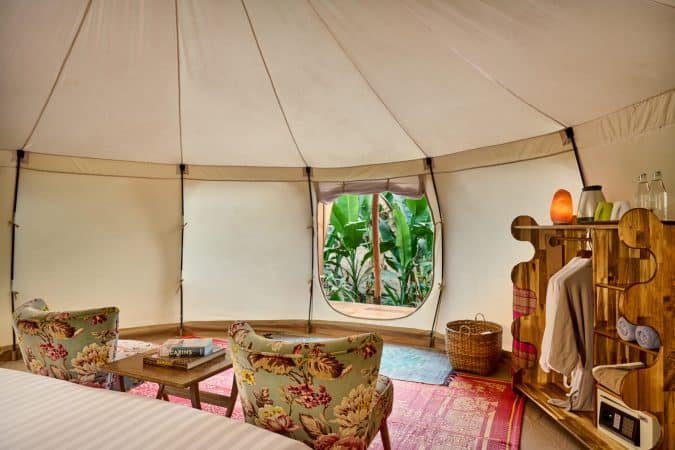 Explorer Tent Interior FR bdv 1 scaled